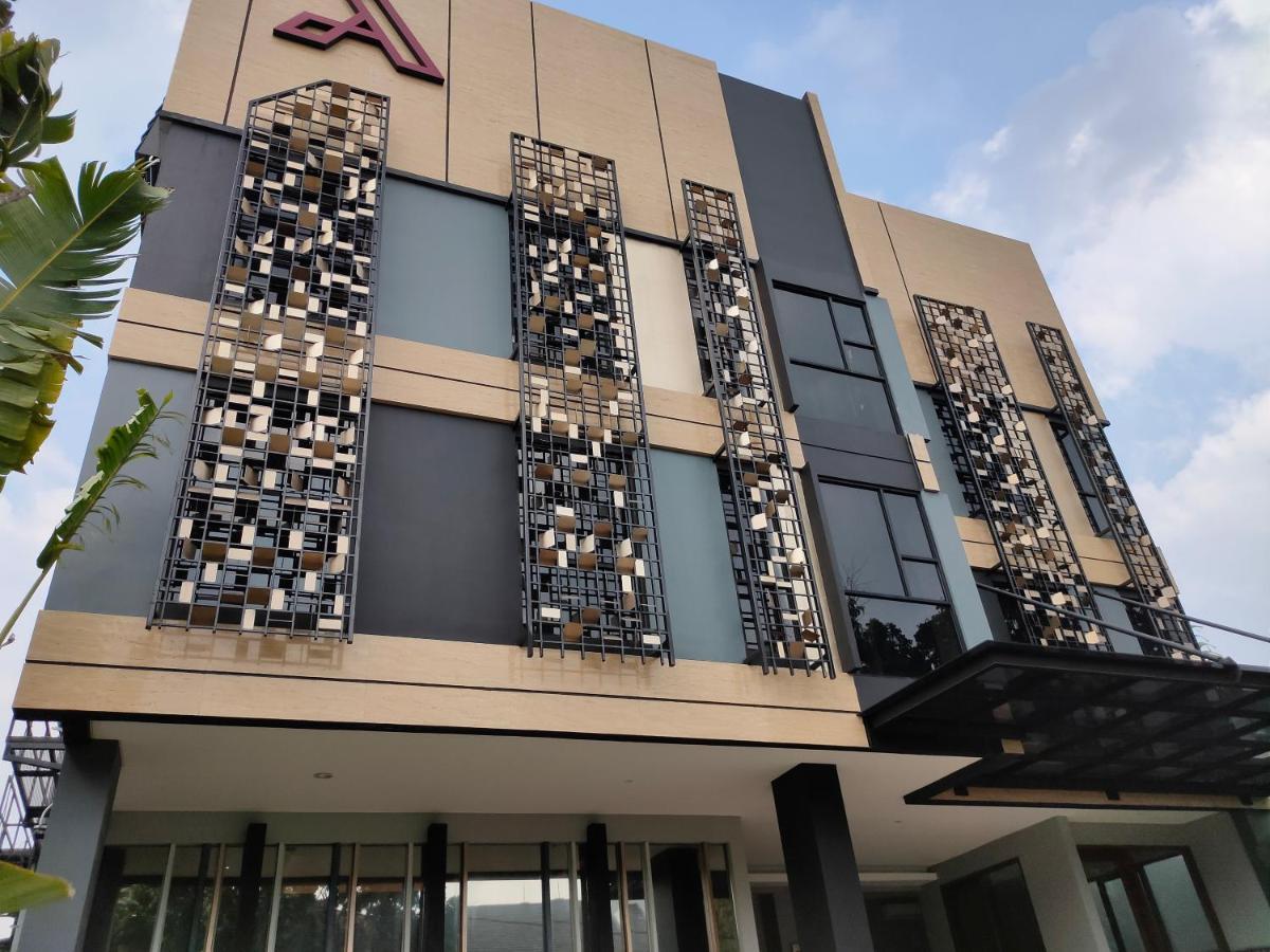 Adotel Yakarta Exterior foto